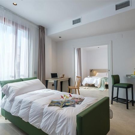 Tgna Reial 1 Apartment Tarragona Bagian luar foto