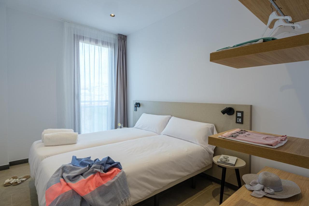 Tgna Reial 1 Apartment Tarragona Bagian luar foto
